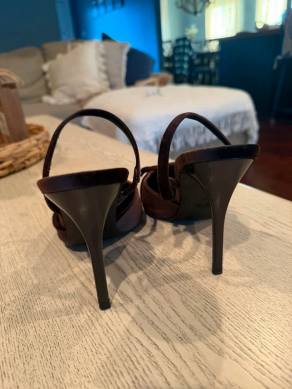 Heels - Picture 3 of 3